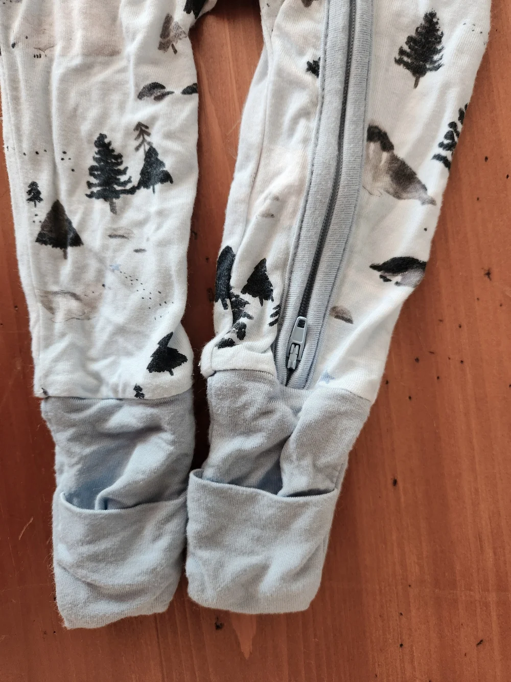 Angel Dear 0-3m Bamboo Arctic Print Footie